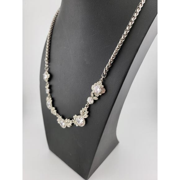 Vintage Inspired Clear Rhinestone Necklace Silver Tone 24.5–26.5 Inch - Picture 5 of 13